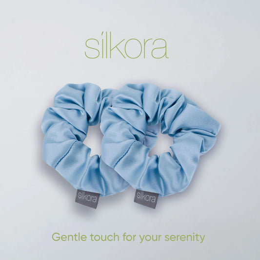 Silkora Premium Silk Scrunchies - 100% Moerbei Zijden Scrunchies - Set van 2 - Groot - Antibacterieel, Hypoallergeen, Haarvriendelijk - Icy Blauw